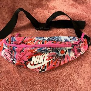 Nike belt bag